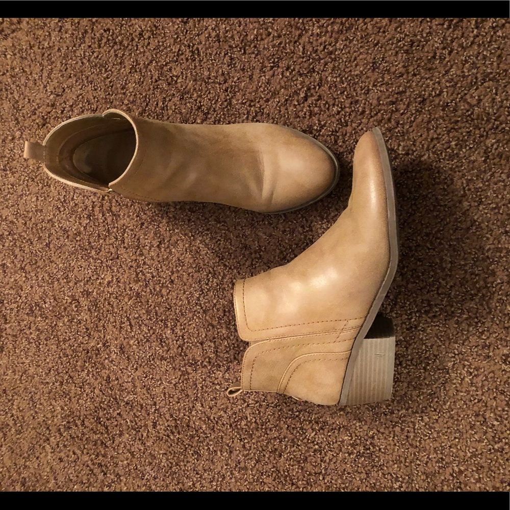 Guess tan booties